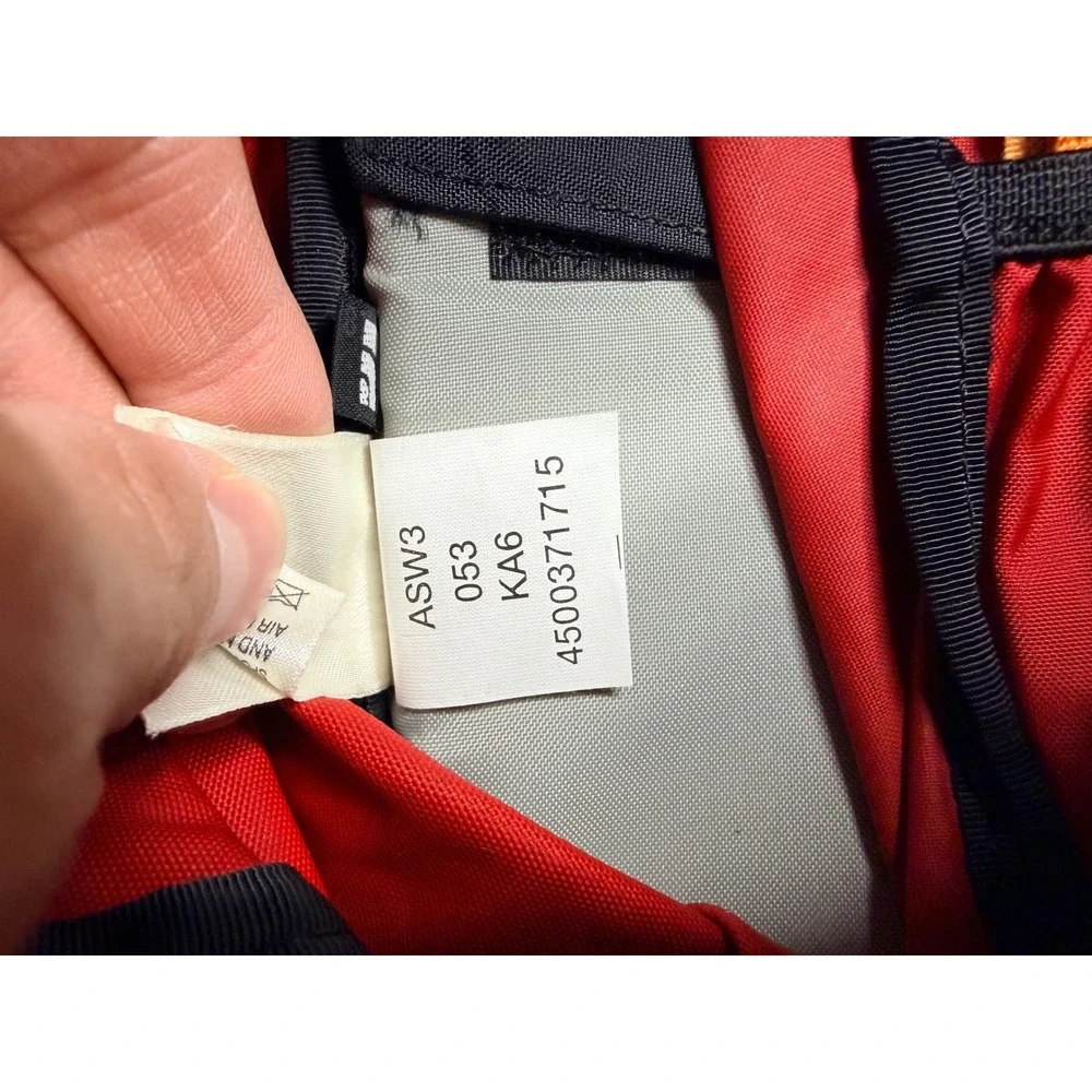 The‎ North Face Shuttle 30 Backpack Red Gray Hiking Travel Laptop Bag ASW3
